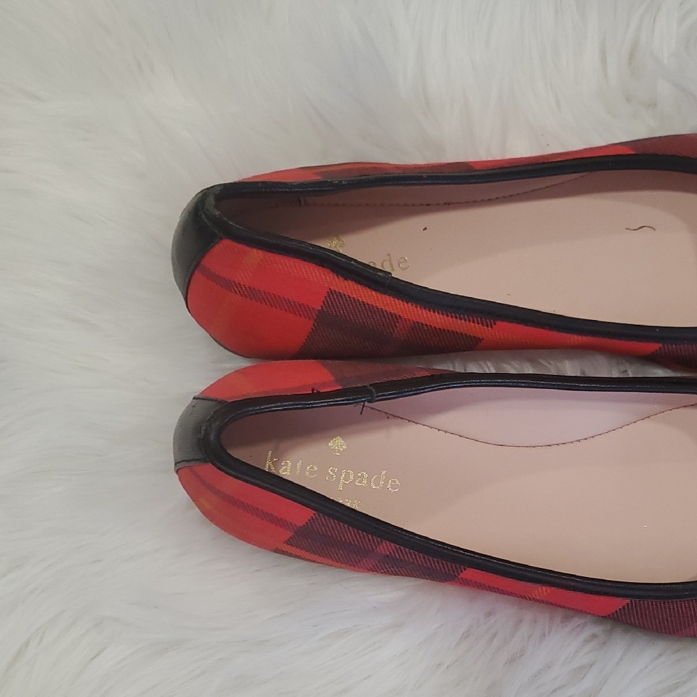 Kate Spade Preppy  Red and Black Flats with Bow Accent - Picture 10 of 14